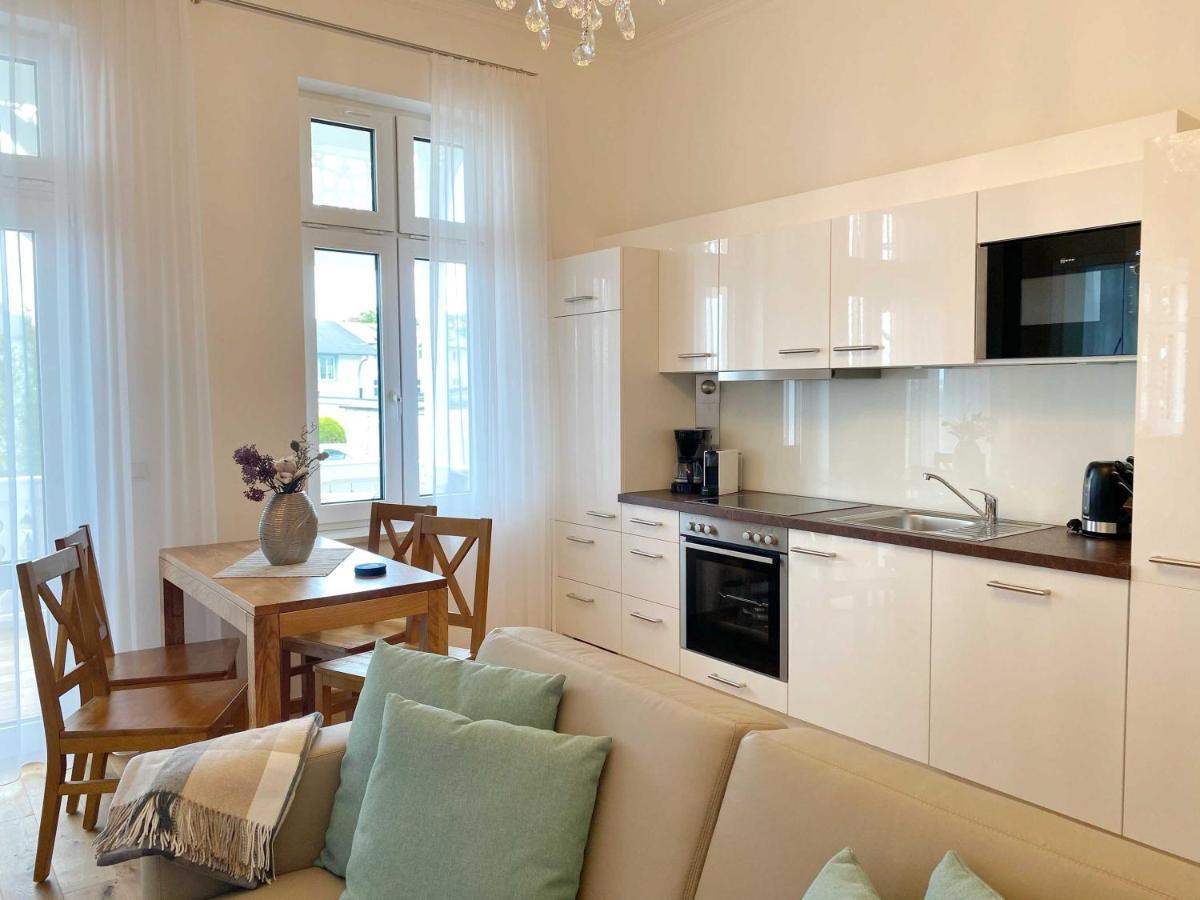Villa Jenny - Ferienappartement 1 Mit Meerblick Sassnitz Exterior foto